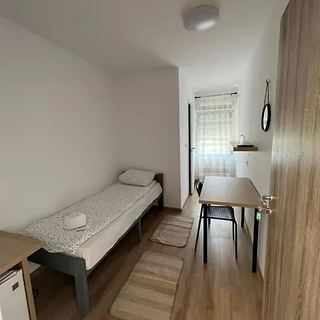 Апартаменти Mdc *